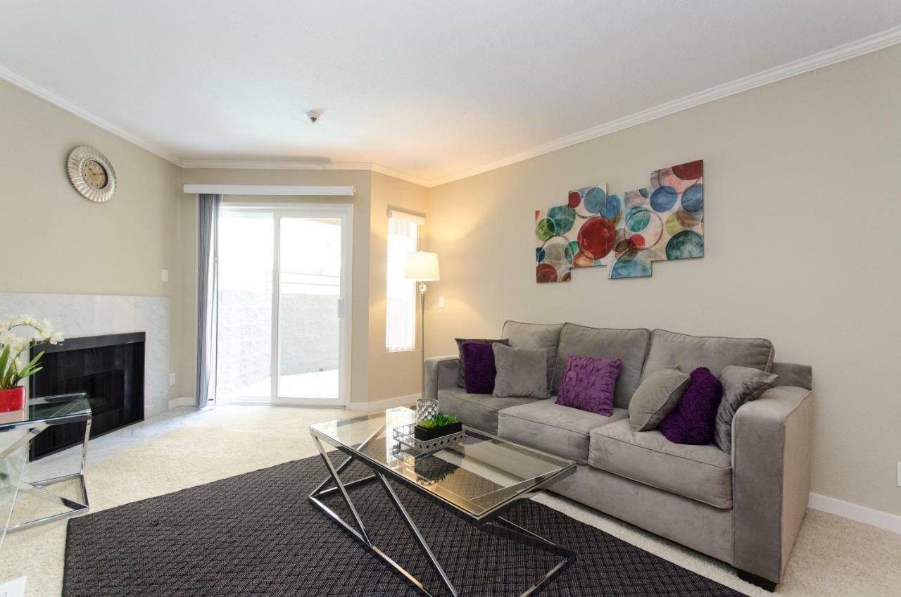 Hollywood Apartment With Balcony ロサンゼルス エクステリア 写真